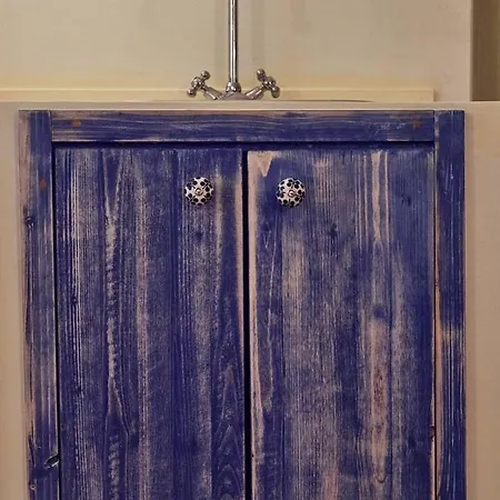 Blu And * בארי